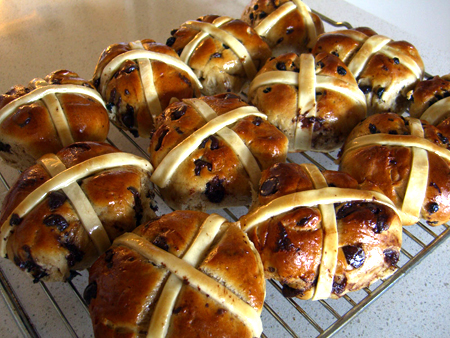 easterhotcrossbuns