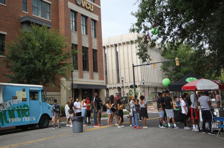 VCU Campus Life -VCU Food Truck A Palooza  ©2017 © Paulette Singleton ©2017